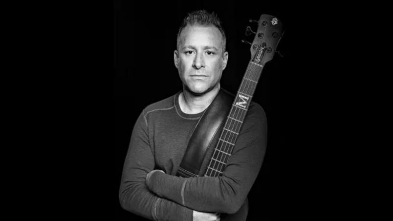 Les musiciens de Pantera étaient des fans de Nickelback “depuis le début”, selon Mike Kroeger