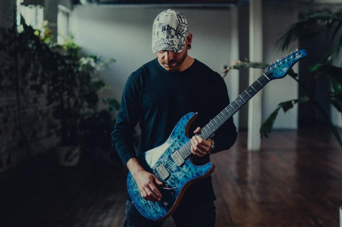 Intervals publie un nouveau single, String Theory (feat. Marco Sfogli)