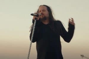 Korn sort un clip vidéo pour Finally Free & annonce un partenariat avec World of Tanks Blitz