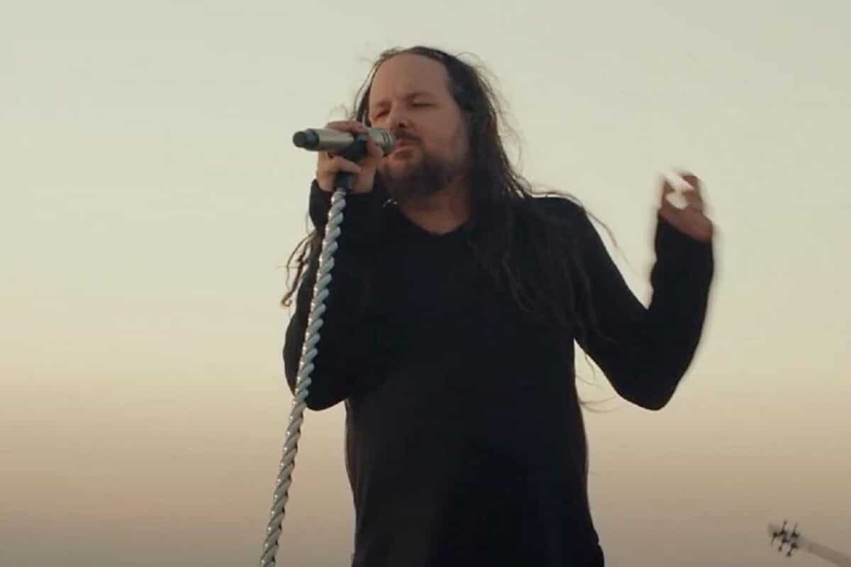 Korn sort un clip vidéo pour Finally Free & annonce un partenariat avec World of Tanks Blitz