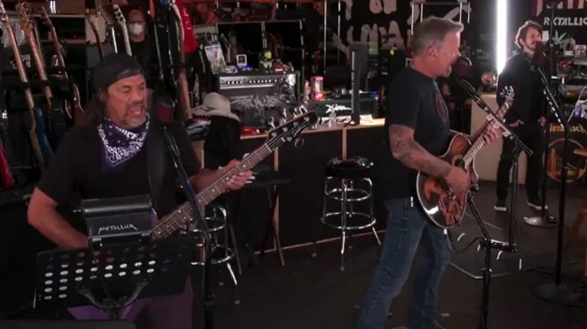 Metallica partage un extrait de Live & Acoustic From HQ, son prochain événement caritatif en streaming