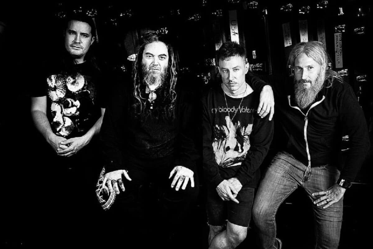 Killer Be Killed sort une nouvelle chanson intense, Inner Calm From Outer Storms