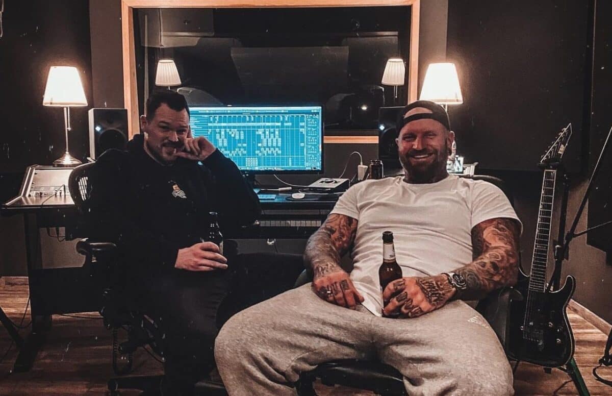 Any Given Day travaille sur de la nouvelle musique en studio