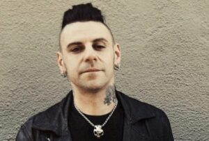 Le guitariste de Stone Sour : « Les gens ont une perception très faussée de ce que c&rsquo;est que d&rsquo;être dans un groupe de Rock en tournée »