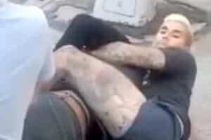 Un guitariste de Hardcore sauve un bébé d&rsquo;une tentative d&rsquo;enlèvement, en soumettant un homme avec une prise de Ju-jitsu