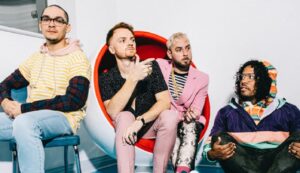 Issues enregistre un nouveau single
