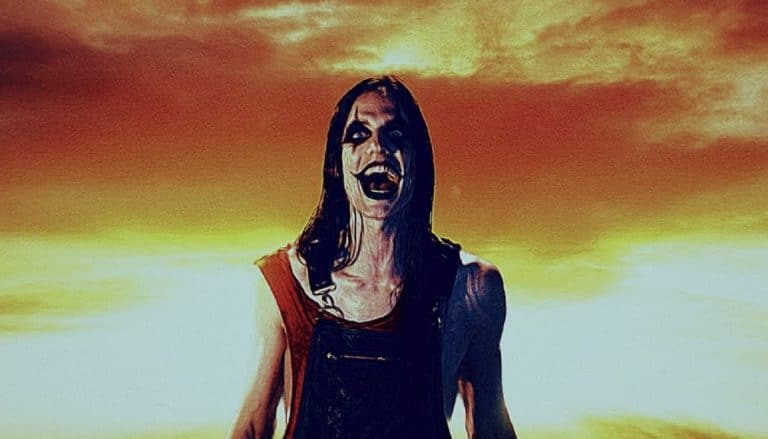 Avatar sort un clip vidéo pour A Secret Door