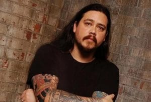 Un album de spoken word de Chi Cheng, le regretté bassiste de Deftones, sortira en janvier