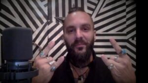 Jesse Leach de Killswitch Engage révèle qu&rsquo;il ne se sentait pas à l&rsquo;aise lorsqu&rsquo;il a réintégré le groupe après Howard Jones : « Il a une voix en or »
