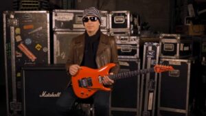 Joe Satriani repousse sa tournée européenne au printemps 2023