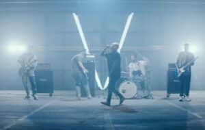 Landmvrks sort une nouvelle chanson, Lost In A Wave