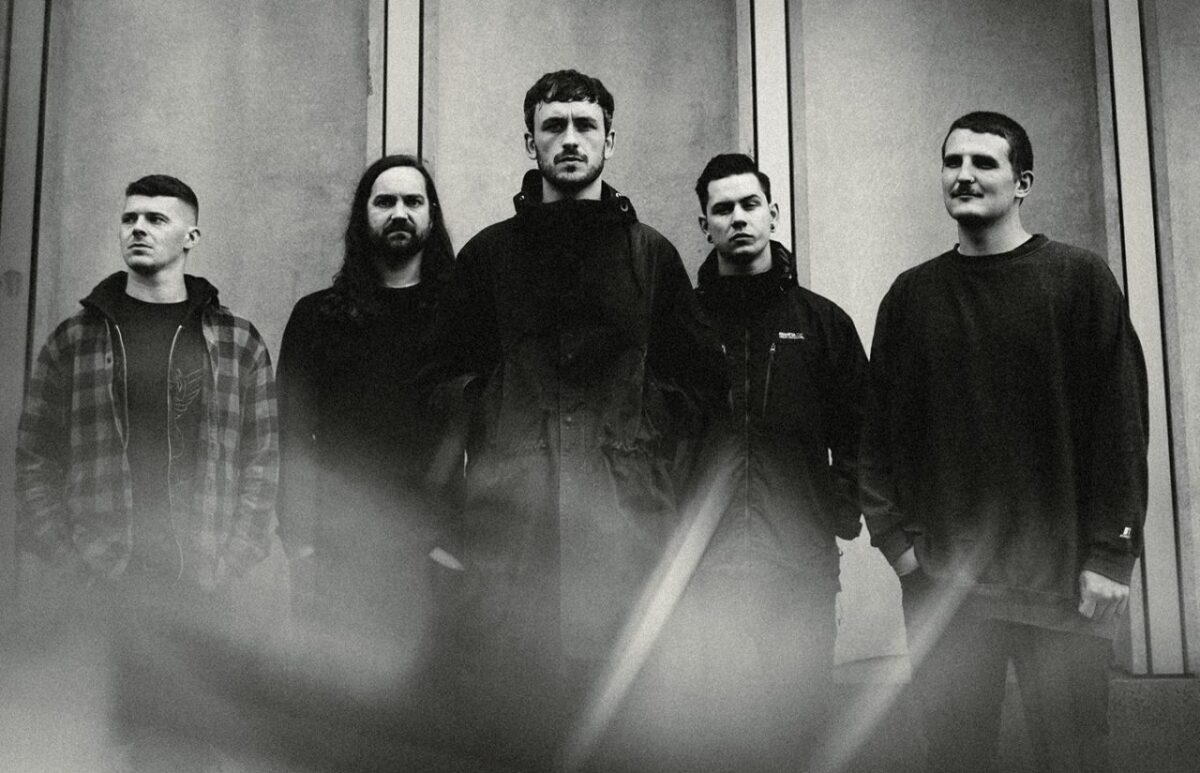Regardez Palm Reader jouer un excellent concert dans le K! Pit