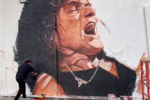 Une fresque d&rsquo;Eddie Van Halen est en train d&rsquo;être réalisée à Hollywood