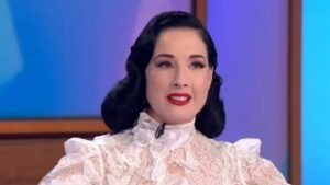 L&rsquo;ex-femme de Marilyn Manson, Dita Von Teese, s&rsquo;exprime sur les allégations d&rsquo;abus contre le chanteur : « Les détails rendus publics ne correspondent pas à mon expérience personnelle »