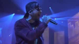 M. Shadows de Avenged Sevenfold déplore la mort de Ron Anderson, son coach vocal de longue date