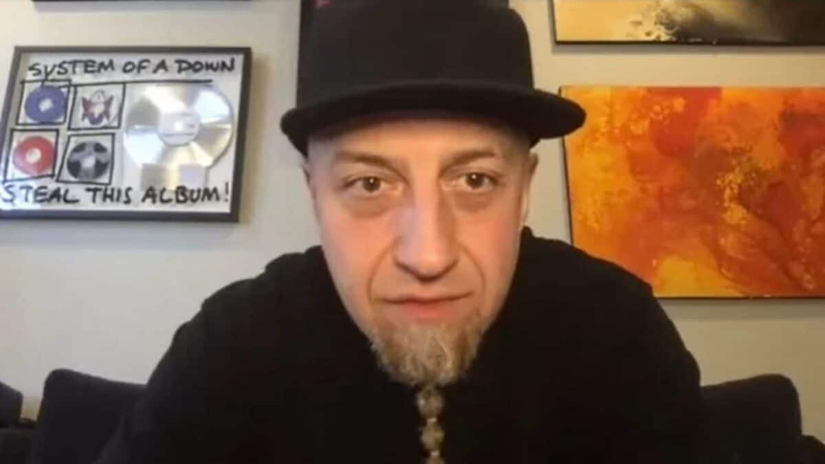 Selon Shavo Odadjian, le « manque de compréhension entre les membres du groupe » est responsable de l&rsquo;absence d&rsquo;un nouvel album de System Of A Down