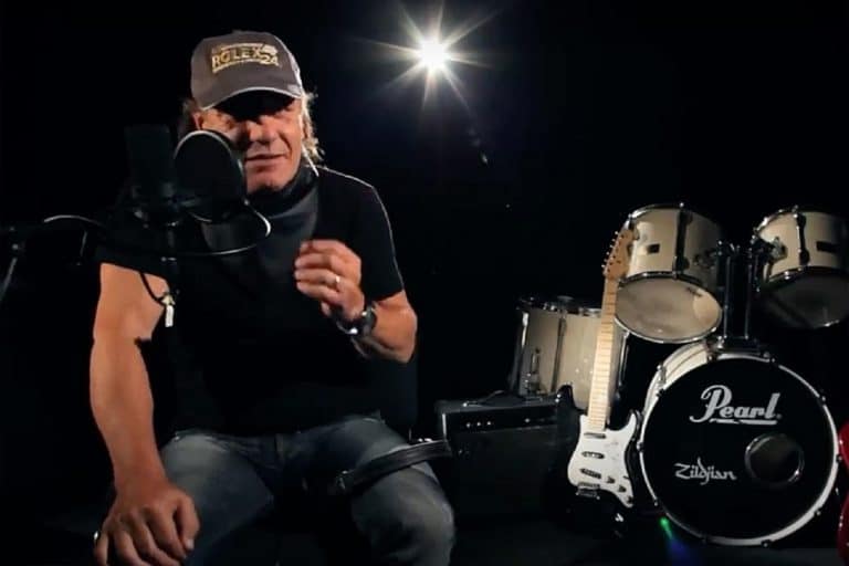 AC/DC : Brian Johnson révèle comment une publicité pour un aspirateur lui a permis de rejoindre le groupe de Rock