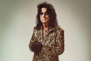 Alice Cooper ne croit pas que le Rock est mort, et dit qu&rsquo;il aimerait bien que Gene Simmons s&rsquo;occupe de ses impôts