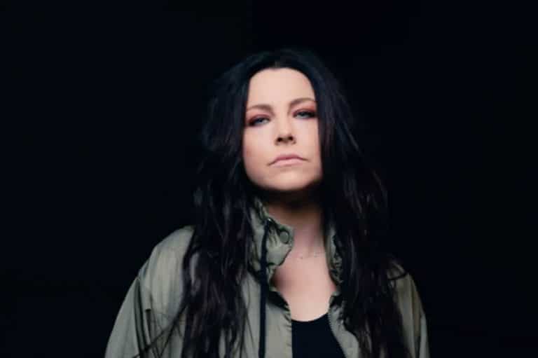 Amy Lee, de Evanescence, parle de The Bitter Truth : “Je veux que les gens ressortent de cet album avec un sentiment d’espoir, de pouvoir et de force”
