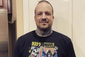Jeremy Spencer (Psychosexual, ex-Five Finger Death Punch) : « Aucune personne heureuse ou ayant réussi ne passerait du temps sur un fil d&rsquo;actualité à critiquer quelqu&rsquo;un d&rsquo;autre »