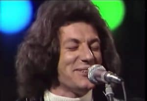 Regardez Brian Johnson de AC/DC jouer avec son ancien groupe Geordie !