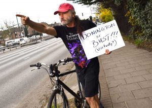 Bruce Dickinson de Iron Maiden va participer à la prochaine édition de la course Heavy Metal Truants !