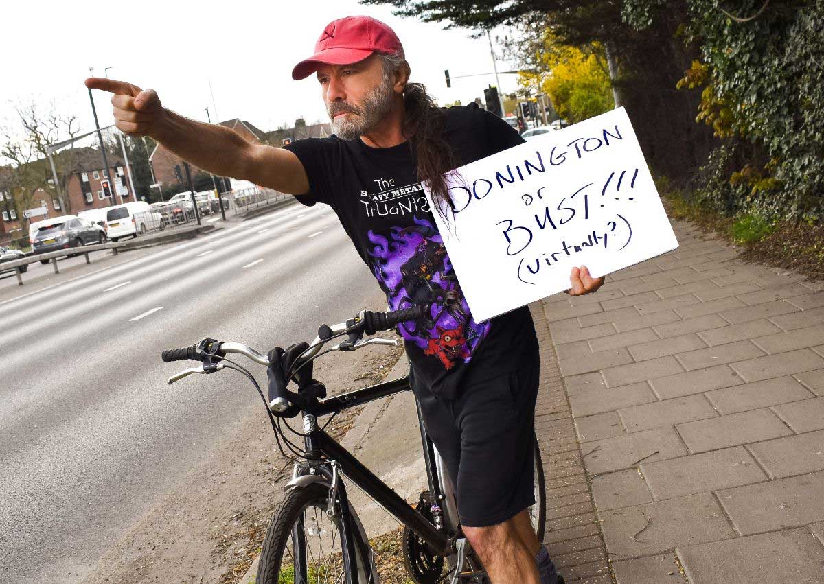 Bruce Dickinson de Iron Maiden va participer à la prochaine édition de la course Heavy Metal Truants !