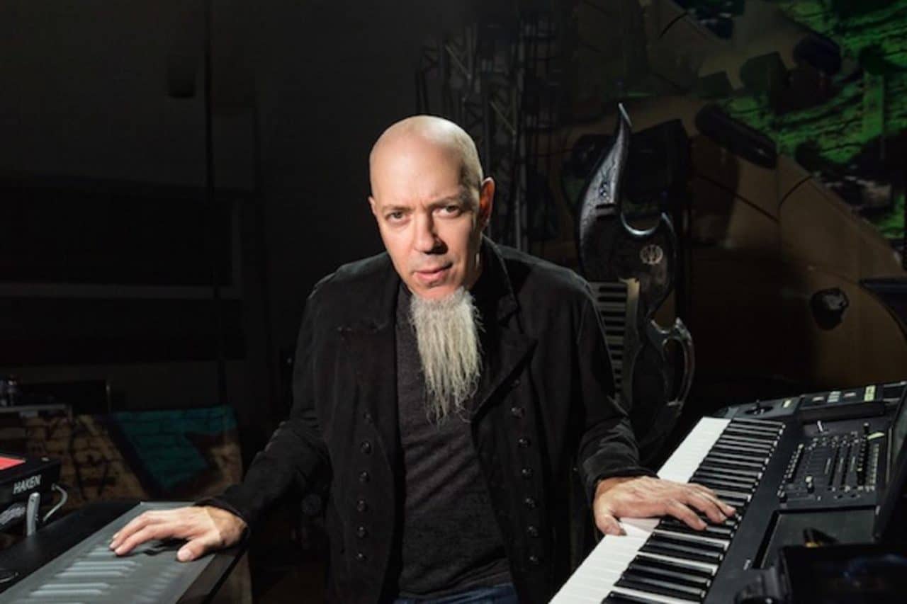 Jordan Ruesch Jordan Rudess de Dream Theater part en tournée solo : From Bach To Rock