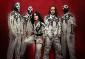 Cristina Scabbia de Lacuna Coil : « Nous commençons à rassembler des idées parce que nous nous sentons un peu plus heureux »