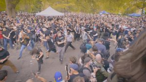 Un groupe de Punk Hardcore organise un gros concert à New York en pleine pandémie