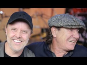 Regardez Lars Ulrich faire visiter le quartier général de Metallica à Brian Johnson (AC/DC)