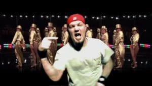 Écoutez Break Stuff de Limp Bizkit interprétée dans le style de Broadway !