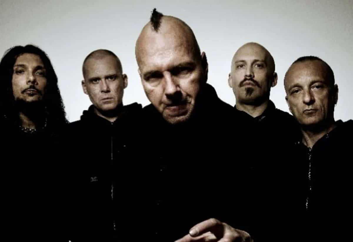 “Nous avons toujours cru en nous” : Necrobutcher parle des 40 ans de Mayhem