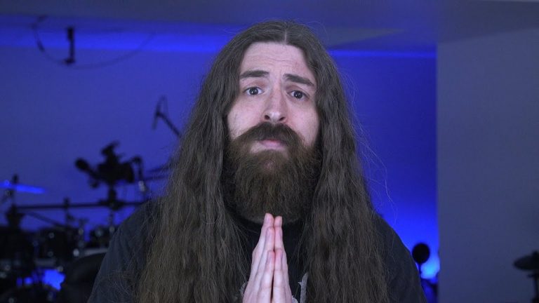 Le batteur de Decrepit Birth demande à ses fans de “péter dans un micro” et de lui envoyer l’audio pour une vidéo spéciale