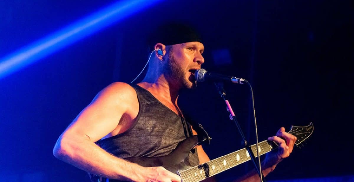 « Lamb Of God est un peu comme le nouveau Pantera », selon le guitariste de Killswitch Engage