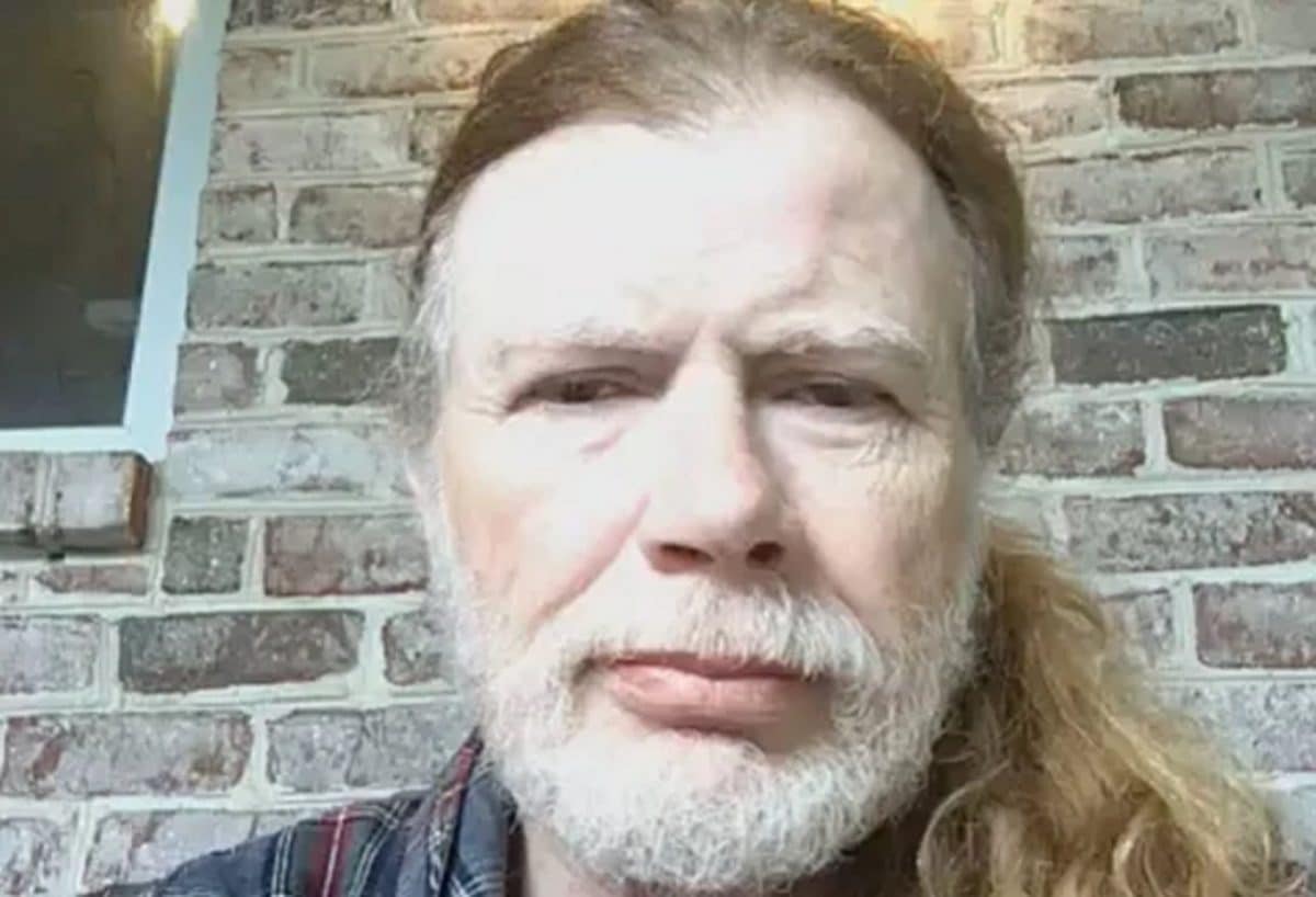Dave Mustaine montre pour la première fois le « bassiste mystère » de Megadeth et déclare que David Ellefson ne reviendra jamais dans le groupe