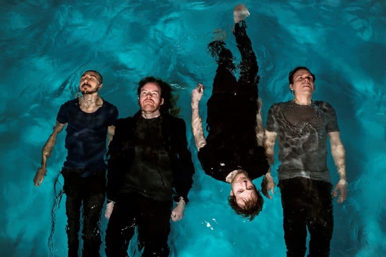 Vola, le groupe danois de Metal Progressif, annonce son concert, Live From The Pool !