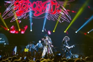 Brad Whitford a des doutes sur le fait qu’Aerosmith puisse à nouveau se produire sur scène : “La vieillesse devient un vrai problème”