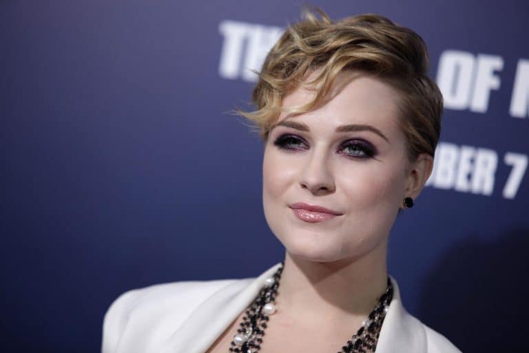 Evan Rachel Wood, ex-fiancée et première accusatrice de Marilyn Manson, a répondu en chanson à la récente apparition publique du chanteur !