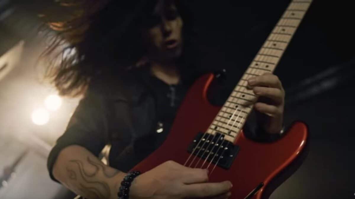 Gus G. (Firewind) partage ses expériences en studio et en tournée avec Ozzy Osbourne