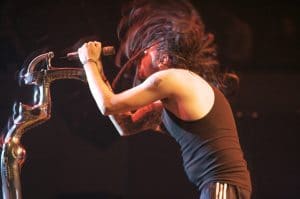 Korn : Le chanteur Jonathan Davis est en voie de guérison et le groupe est prêt à repartir en tournée