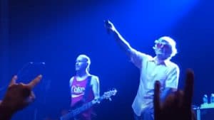 Limp Bizkit et le public rendent hommage à Joey Jordison lors d’un concert !