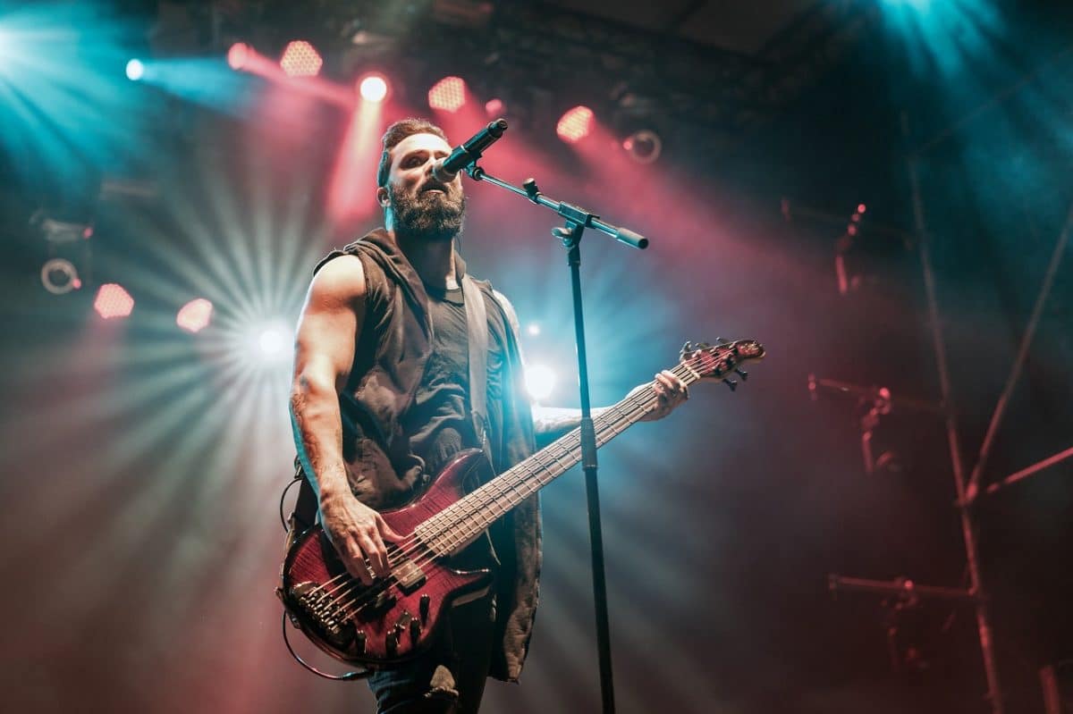 Skillet sortira un nouveau single, Surviving The Game, en septembre