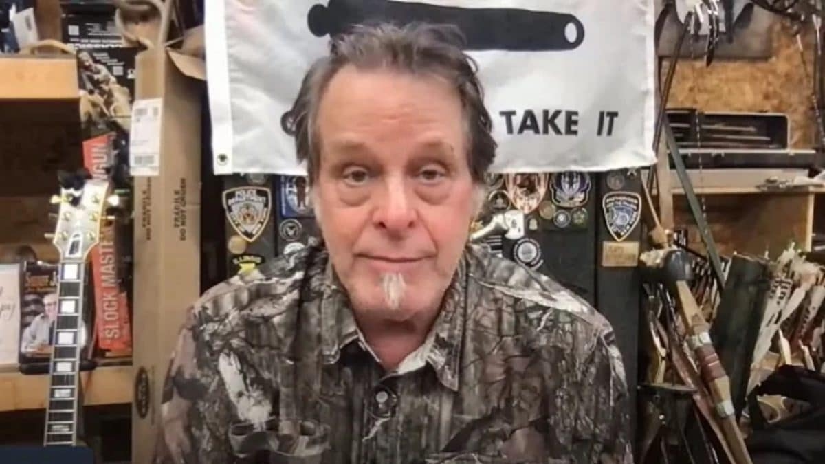 Ted Nugent : « La technologie a littéralement dissuadé les gens de jouer de la guitare »