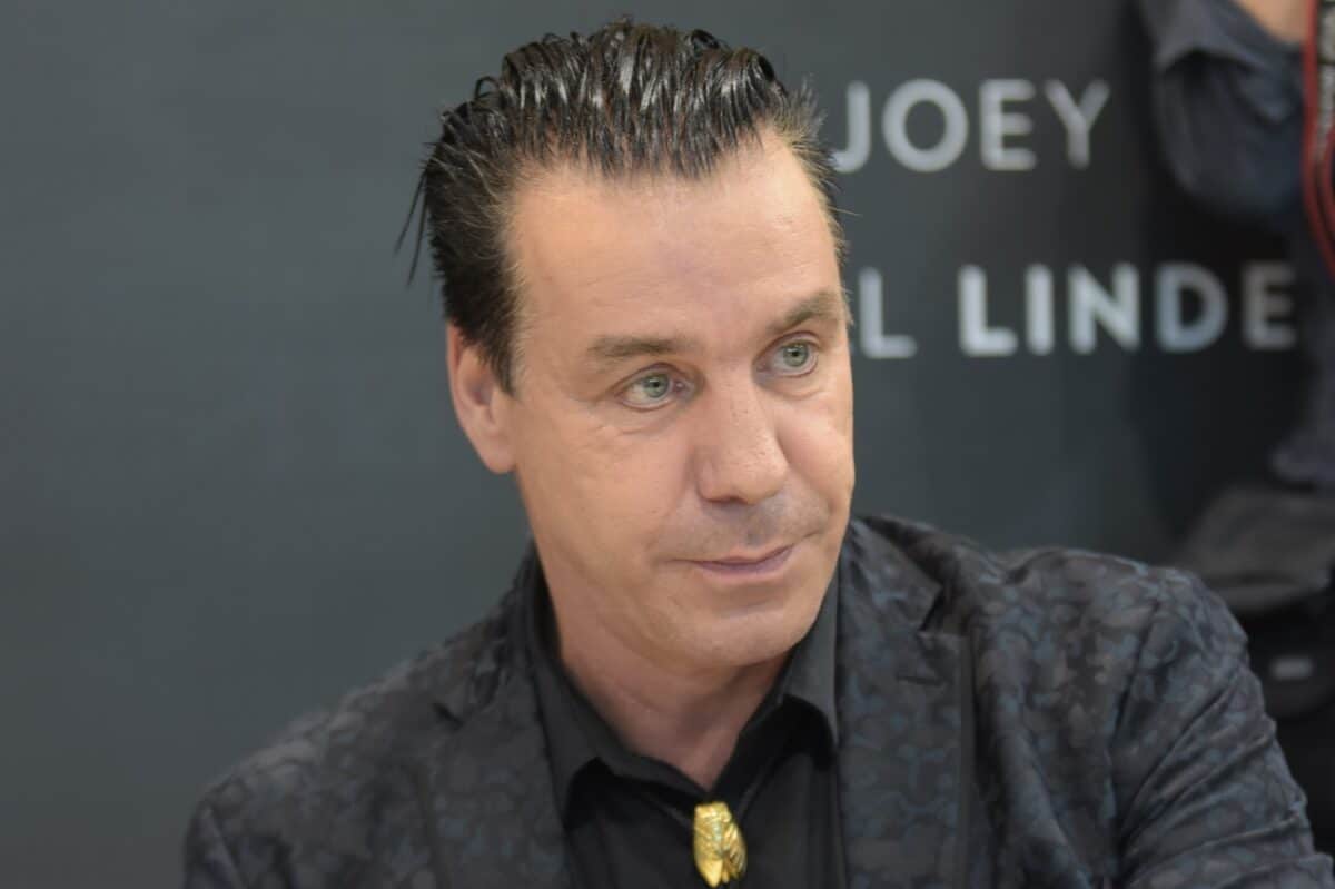 Till Lindemann, chanteur de Rammstein, est attaqué par un musée russe pour sa vente « non autorisée » de NFT