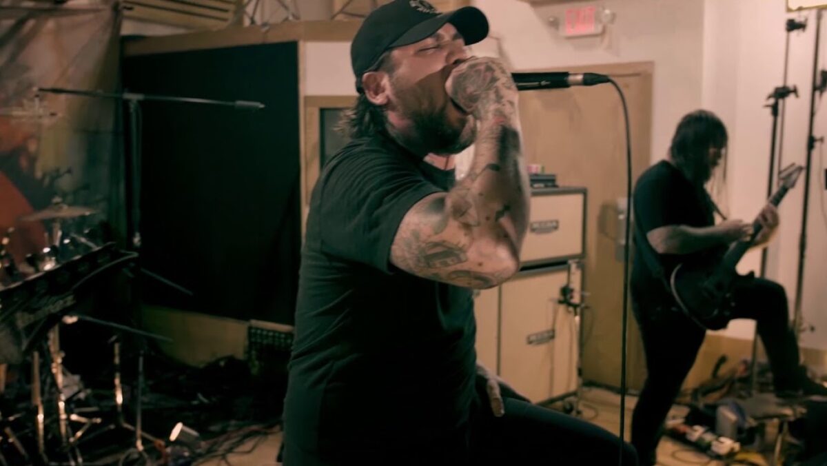 Fit For An Autopsy annonce un nouveau single, Far From Heaven, qui présage un nouvel album