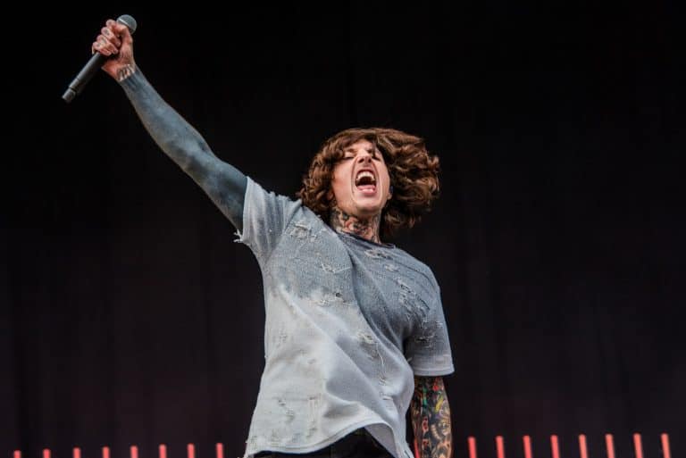 Oli Sykes, de Bring Me The Horizon, attribue à Killswitch Engage le mérite de l’avoir aidé à se mettre au Metal : “Je leur en suis reconnaissant”