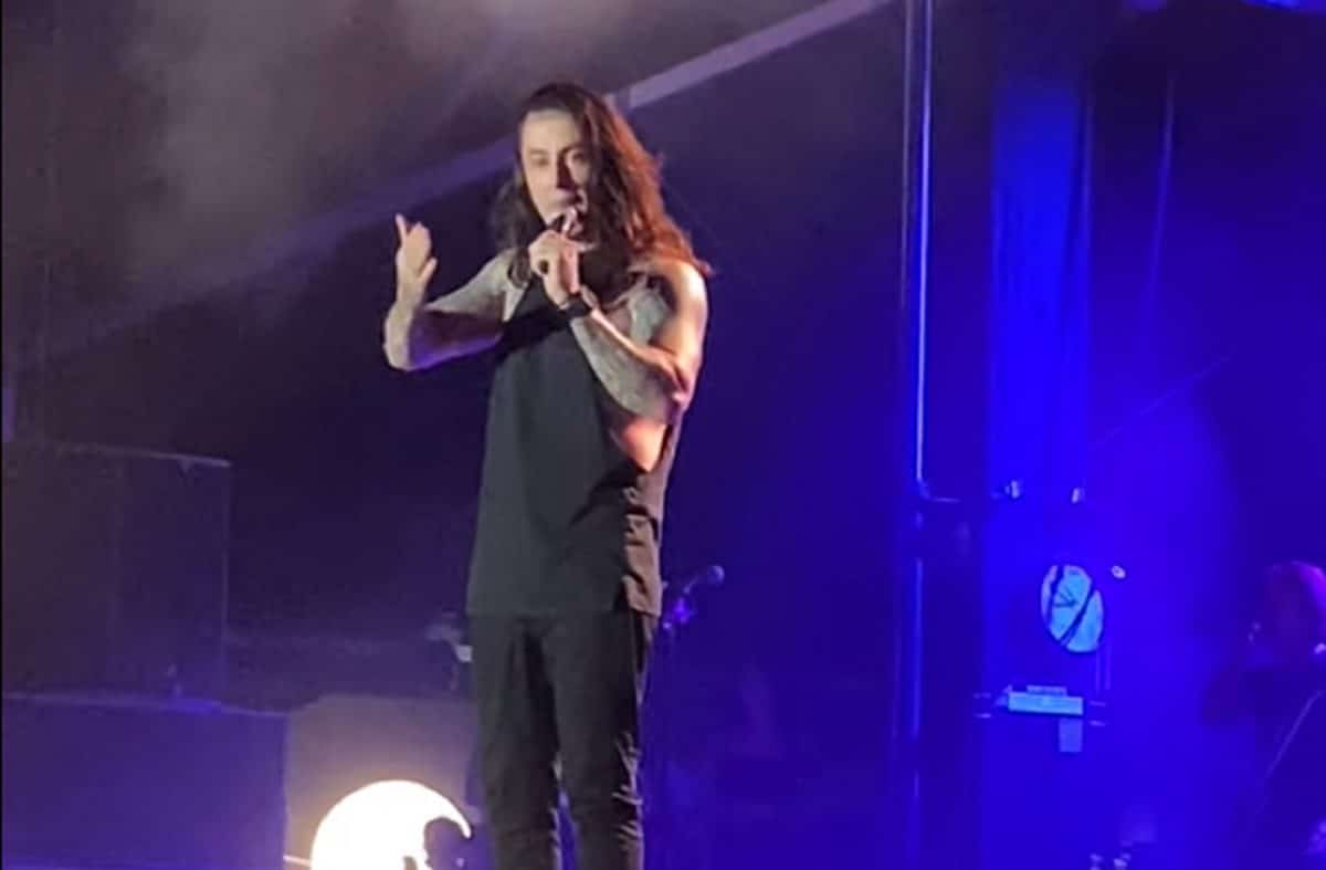 Ronnie Radke de Falling In Reverse sur la culture “woke” : “Peu importe si nous ne sommes pas du même avis, nous pouvons quand même être amis”