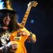 Slash affirme avoir versé 1,5 million de dollars de trop à son ex-femme et saisit la justice