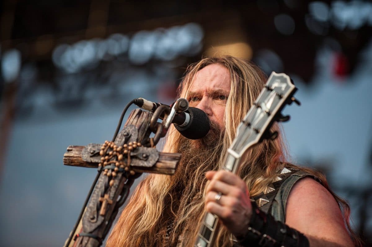Zakk Wylde affirme qu’il aimerait écrire de la musique avec la nouvelle formation de Pantera, mais que cela devrait se faire sous un autre nom